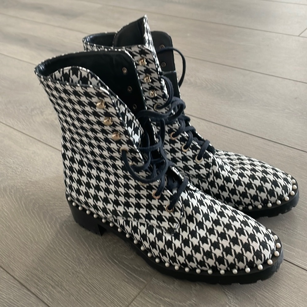 Stuart Wiseman - Combat Boot